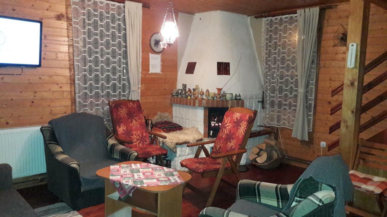 Hunor-Magor Vendeghaz Βίλα Izvoare  Εξωτερικό φωτογραφία
