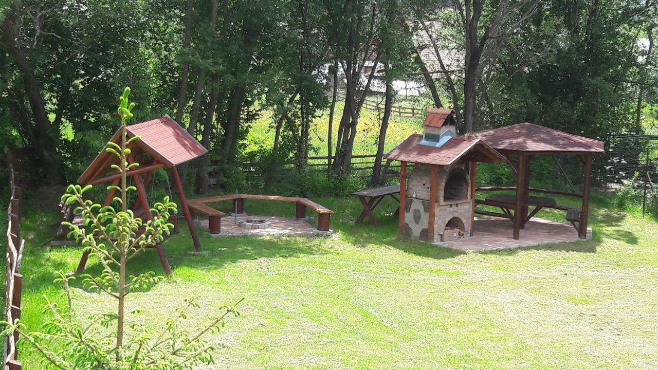 Hunor-Magor Vendeghaz Βίλα Izvoare  Εξωτερικό φωτογραφία